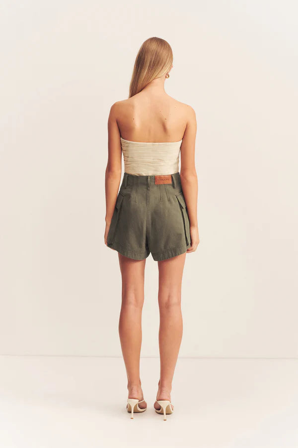 ARIANA PATCH POCKET SHORT